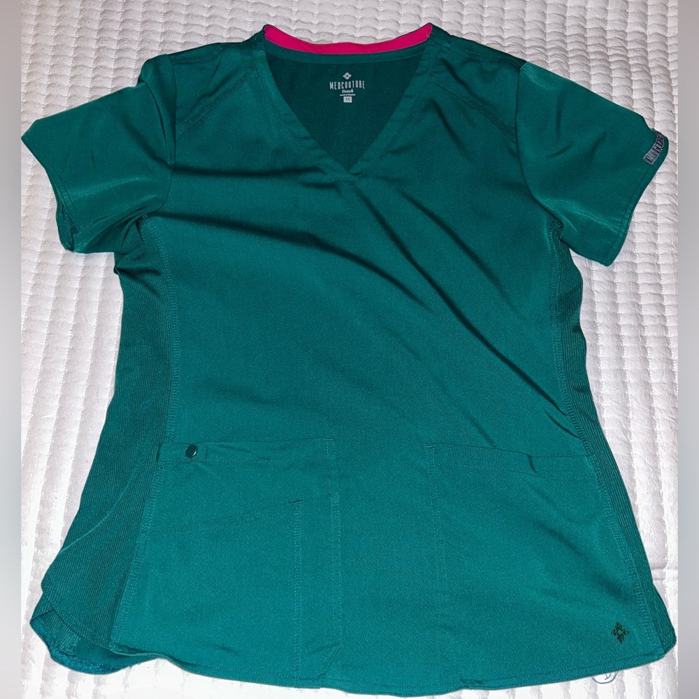 Scrub top